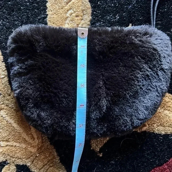 House of Harlow 1960 Women’s Faux Fur Mink Purse Wristlet - Picture 7 of 10